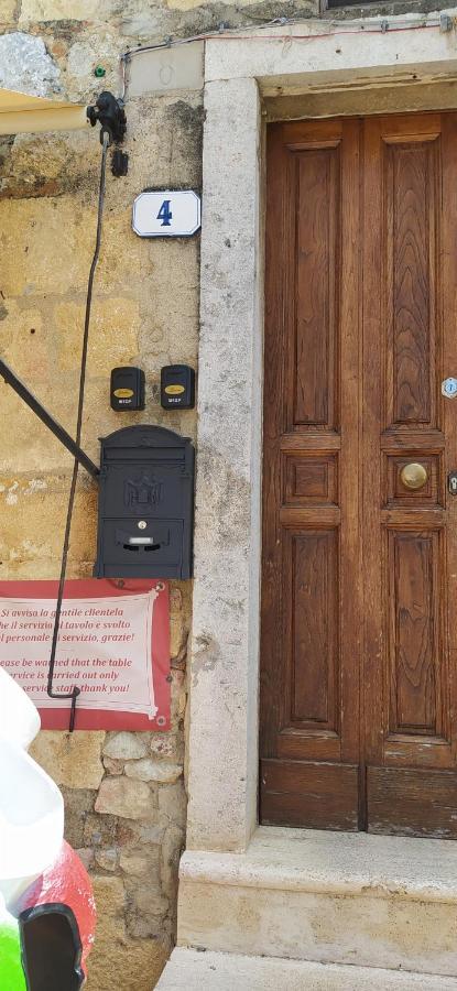 Sognare Nel Castello Hotel Monteriggioni Bagian luar foto