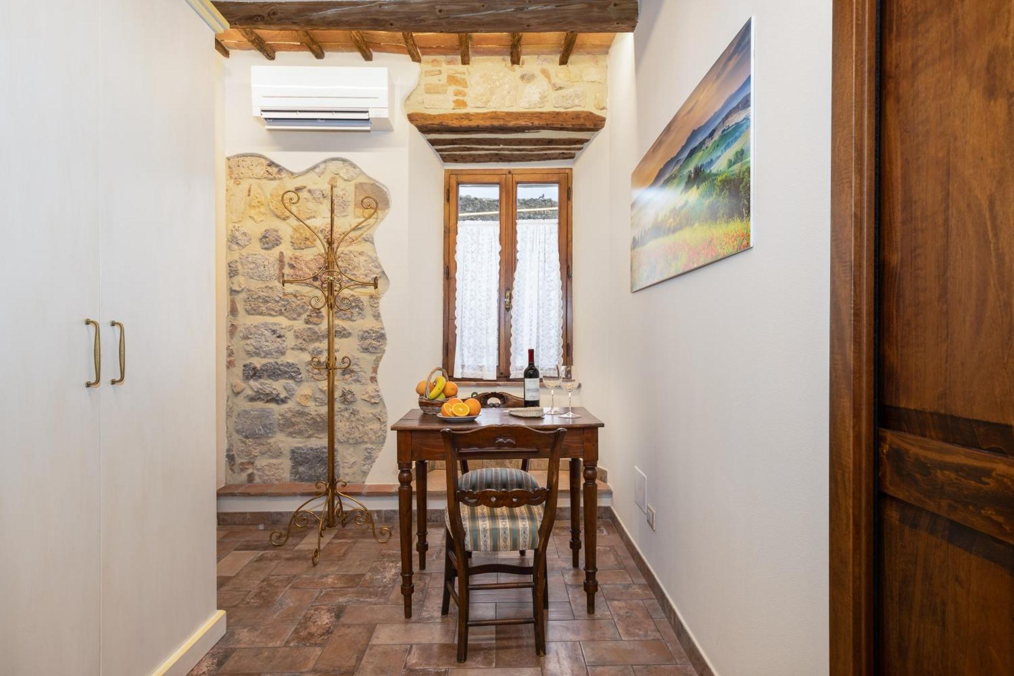 Sognare Nel Castello Hotel Monteriggioni Bagian luar foto