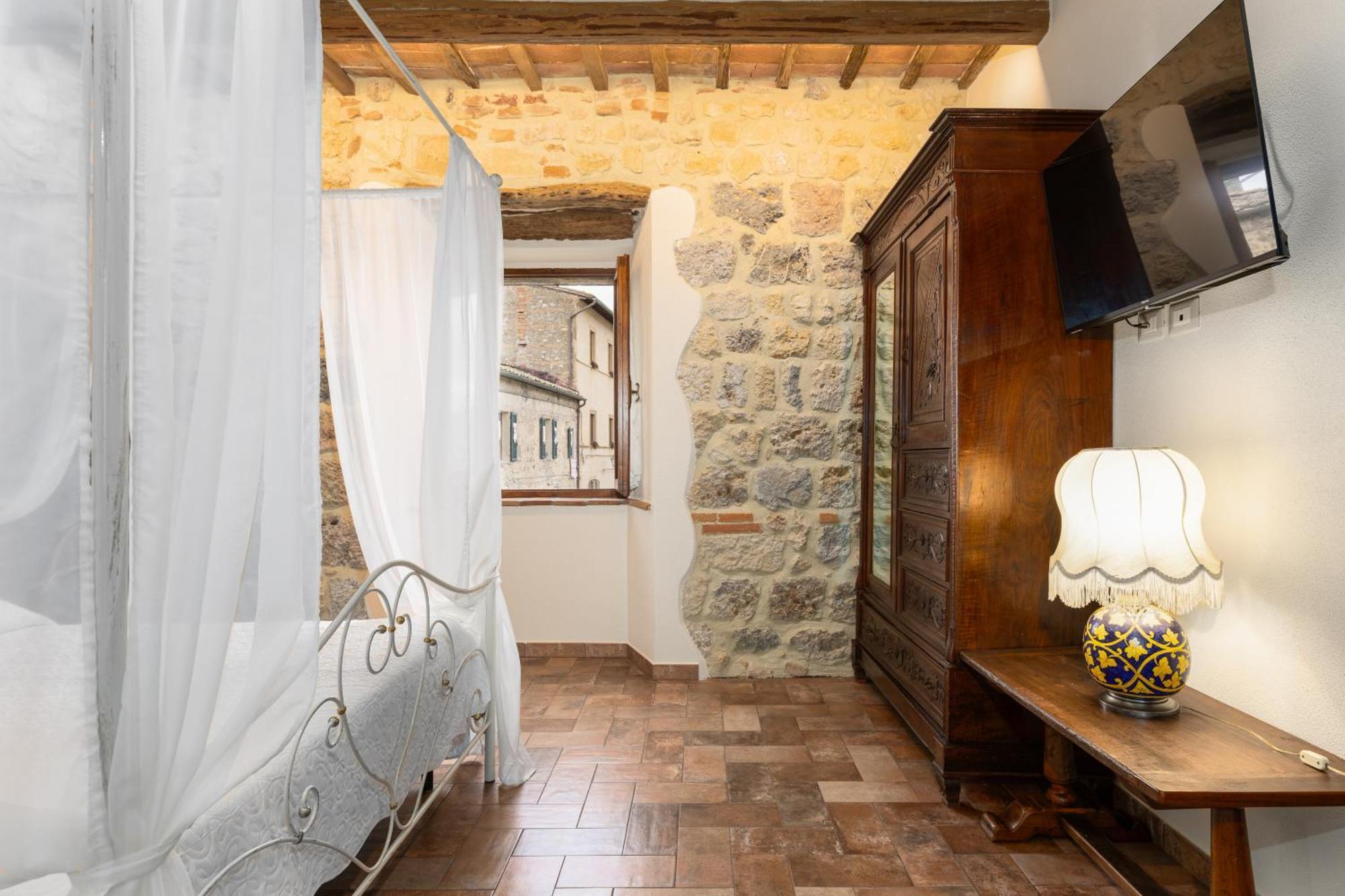 Sognare Nel Castello Hotel Monteriggioni Bagian luar foto